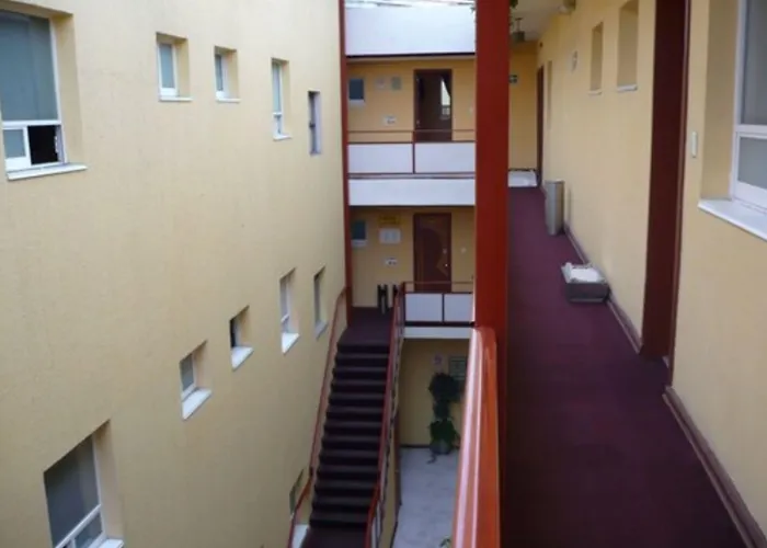 Hotel Universal *